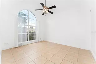 8101 Canyon Lake Cir, Orlando, FL 32835 - Photo 7