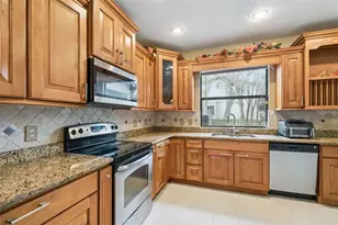 4867 Sweet Cedar Cir, Orlando, FL 32829 - Photo 9