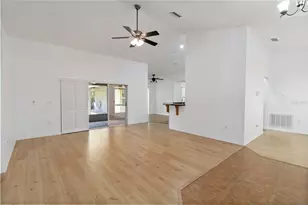2410 Bar Lou Ct, Saint Cloud, FL 34771 - Photo 9