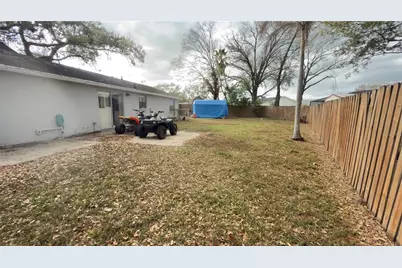 522 Highview Circle N, Brandon, FL 33510 - Photo 13