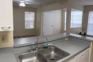 1608 Columbia Arms Cir, Kissimmee, FL 34741 - Photo 9