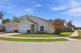 2936 Summer Winds Cir, Saint Cloud, FL 34769 - Photo 3