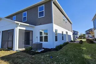 2878 Narcoossee Cmns Wy, Saint Cloud, FL 34771 - Photo 1