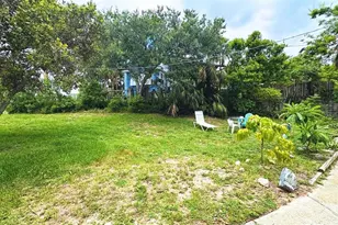 407 Poinsettia Rd, Daytona Beach, FL 32118 - Photo 9