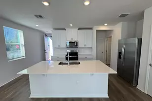 4552 Burrowing Owl Loop, Saint Cloud, FL 34772 - Photo 3