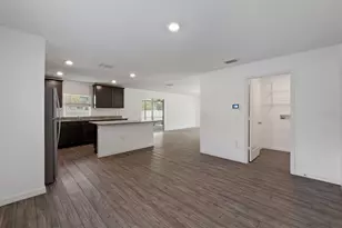 1136 Sea Pines Ct, Tavares, FL 32778 - Photo 5