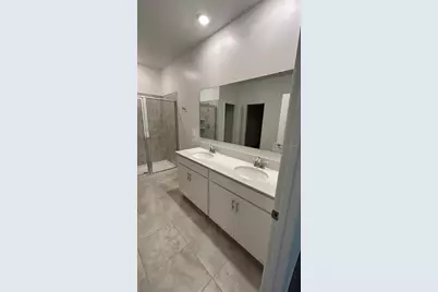 913 Laurel View Way, Groveland, FL 34736 - Photo 23