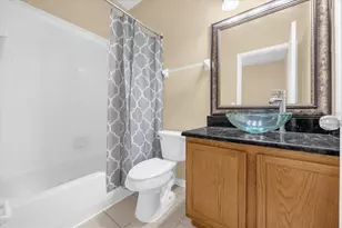 3577 Wilshire Way Rd, Orlando, FL 32829 - Photo 9