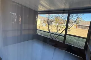 65 Silver Falls Cir, Kissimmee, FL 34743 - Photo 5