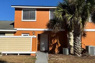 65 Silver Falls Cir, Kissimmee, FL 34743 - Photo 3