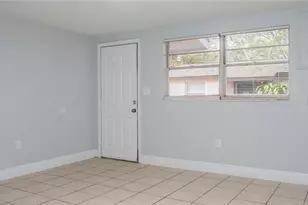 9416 Greystone Rd, Thonotosassa, FL 33592 - Photo 3