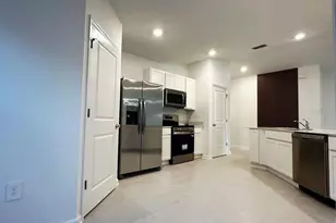 339 Puma Loop, Groveland, FL 34736 - Photo 5