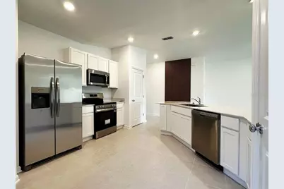 339 Puma Loop, Groveland, FL 34736 - Photo 5