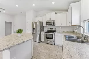 111 Krenson Bay Loop, Winter Haven, FL 33881 - Photo 3