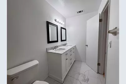 1724 Foxhall Circle #1724, Kissimmee, FL 34741 - Photo 11