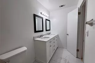 1724 Foxhall Cir, Kissimmee, FL 34741 - Photo 11