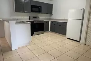 2776 Club Cortile Cir, Kissimmee, FL 34746 - Photo 11