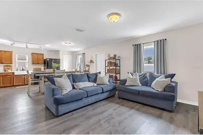 313 W Aster Court, Kissimmee, FL 34759 - Photo 5