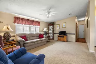 211 Glenwood Dr, Lake Wales, FL 33898 - Photo 3