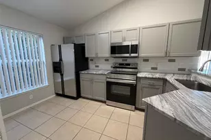 2470 Parsons Pond Cir, Kissimmee, FL 34743 - Photo 7