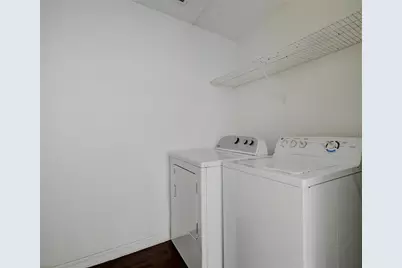 5566 Metrowest Boulevard #2-302, Orlando, FL 32811 - Photo 9