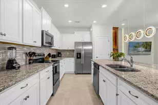 4310 Lana Ave, Davenport, FL 33897 - Photo 13