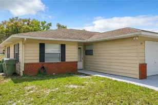 201 Fern Ct, Leesburg, FL 34748 - Photo 1