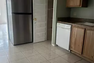 22 Lake Villa Way, Kissimmee, FL 34743 - Photo 5