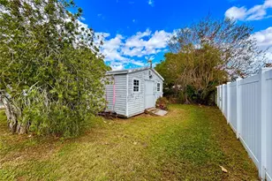 2085 Raymond Dr, Saint Cloud, FL 34769 - Photo 15