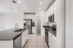 942 Jackson Ave, Davenport, FL 33837 - Photo 9