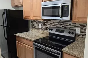 4756 Walden Cir, Orlando, FL 32811 - Photo 5