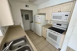 1222 Bermuda Lakes Ln, Kissimmee, FL 34741 - Photo 7