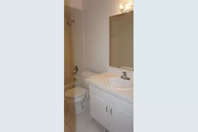 5219 Via Hacienda Circle #B209, Orlando, FL 32839 - Photo 9