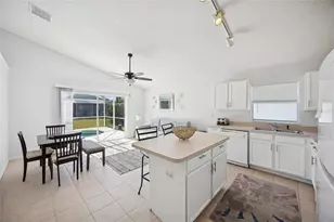 222 Lake Shore Pkwy, Davenport, FL 33896 - Photo 13