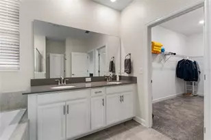 8943 Fallen Oak Dr, Davenport, FL 33896 - Photo 19