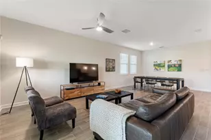 8943 Fallen Oak Dr, Davenport, FL 33896 - Photo 13