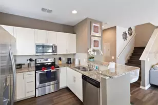 3207 Gold Ln, Kissimmee, FL 34747 - Photo 9