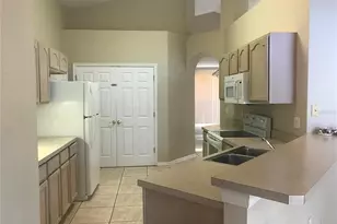 4904 Zion Dr, Saint Cloud, FL 34772 - Photo 3