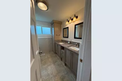 903 E New York Avenue, Deland, FL 32724 - Photo 11