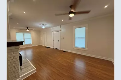 903 E New York Avenue, Deland, FL 32724 - Photo 9