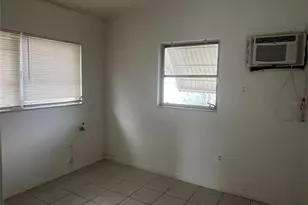 2329 W Oak St, Kissimmee, FL 34741 - Photo 7