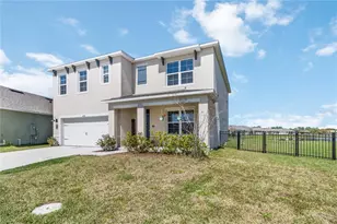 2780 Swooping Sparrow Dr, Saint Cloud, FL 34773 - Photo 3