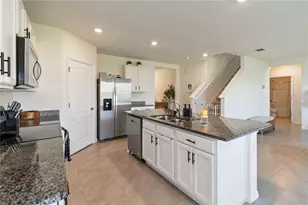 2780 Swooping Sparrow Dr, Saint Cloud, FL 34773 - Photo 17