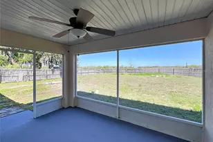 323 Fox Lake Dr, Lakeland, FL 33809 - Photo 25