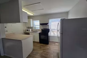 609 Caribbean Dr, Davenport, FL 33897 - Photo 5