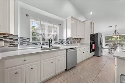 6409 Shoreline Court, Saint Cloud, FL 34771 - Photo 15