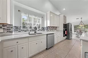 6409 Shoreline Ct, Saint Cloud, FL 34771 - Photo 15