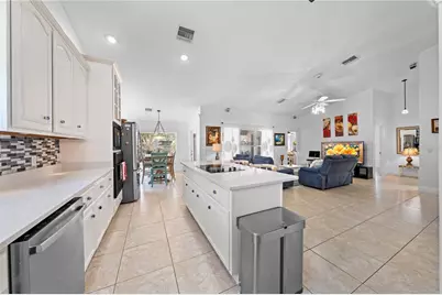 6409 Shoreline, Saint Cloud, FL 34771 - Photo 11