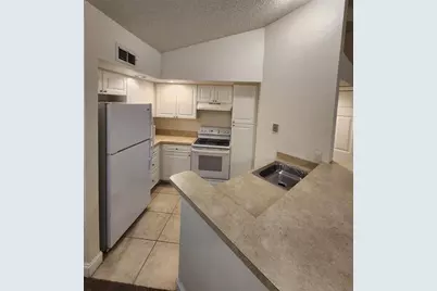 5737 Gatlin Avenue #423, Orlando, FL 32822 - Photo 11