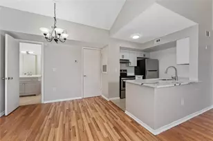 437 Fountainhead Cir, Kissimmee, FL 34741 - Photo 5